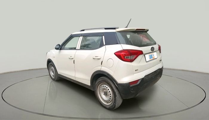 2020 Mahindra XUV300 W4 1.5 DIESEL, Diesel, Manual, 1,43,486 km, exterior