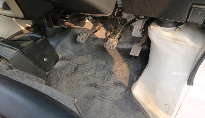 2023 Maruti Eeco 5 STR AC CNG, Petrol, Manual, 29,621 km, interior