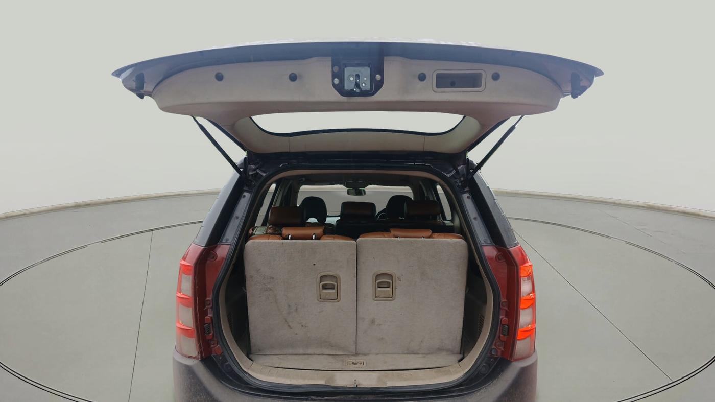 2016 Mahindra XUV500 W6 1.99, Diesel, Manual, 1,25,576 km, exterior