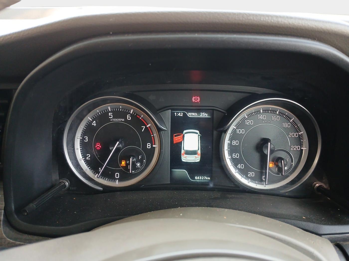 2022 Maruti Ertiga ZXI (O) CNG, Petrol, Manual, 64,327 km, interior