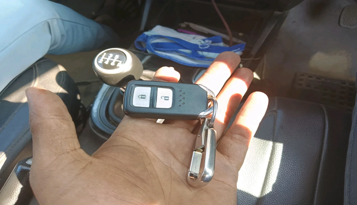 2017 Honda WR-V 1.5L I-DTEC VX MT, Diesel, Manual, 3,69,666 km, interior