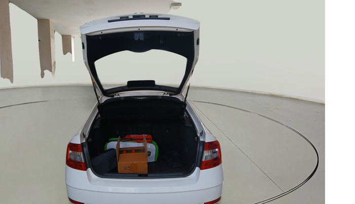 2018 Skoda Octavia 2.0 TDI CR STYLE AT, Diesel, Automatic, 85,219 km, exterior