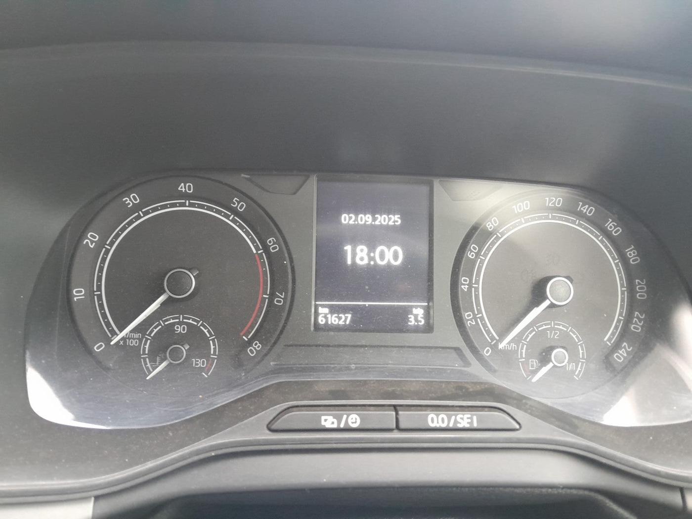 2021 Skoda KUSHAQ AMBITION 1.0L TSI AT, Petrol, Automatic, 62,848 km, interior