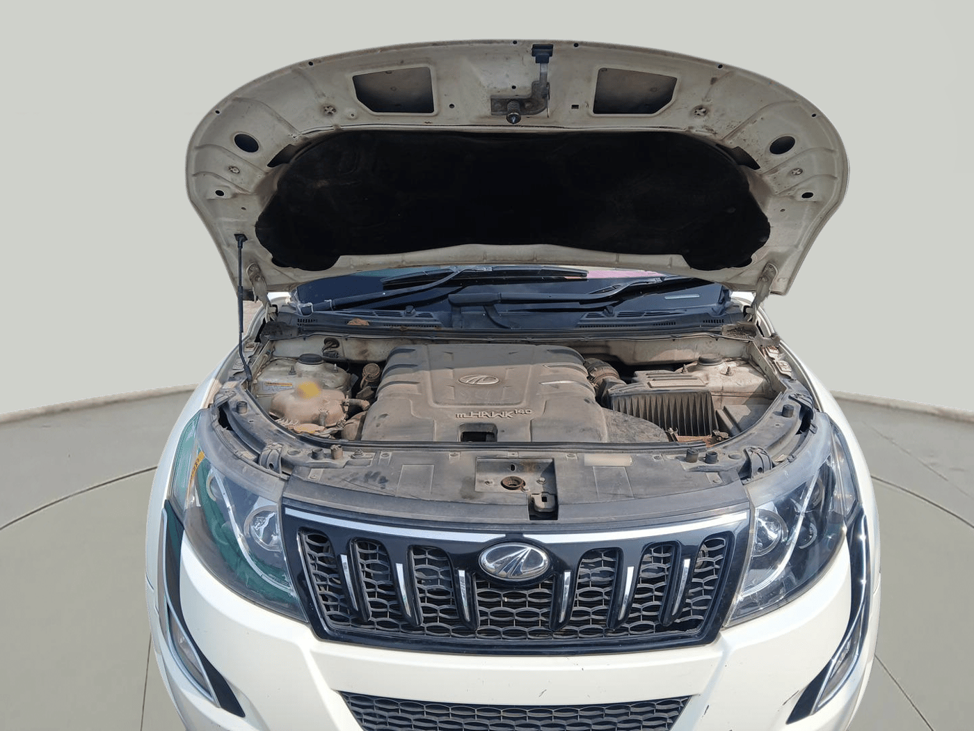 2016 Mahindra XUV500 W6, Diesel, Manual, 44,58,458 km, exterior