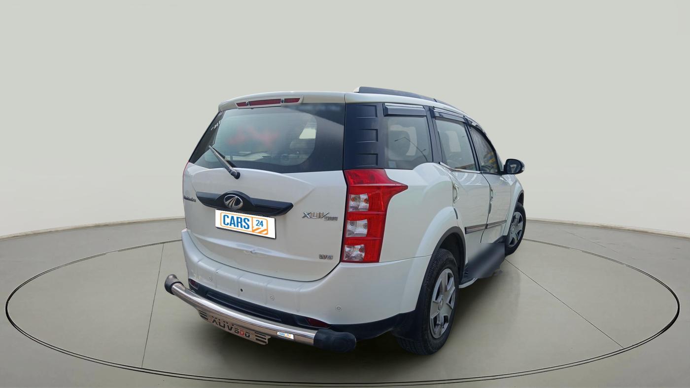 2016 Mahindra XUV500 W6, Diesel, Manual, 44,58,458 km, exterior