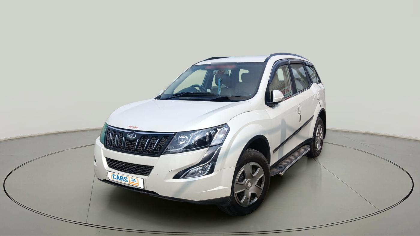 2016 Mahindra XUV500 W6, Diesel, Manual, 44,58,458 km, exterior