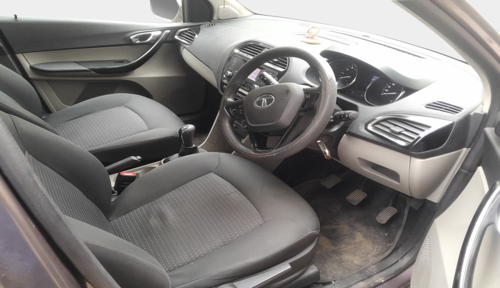2018 Tata Tiago XZ PETROL, Petrol, Manual, 1,32,739 km, interior