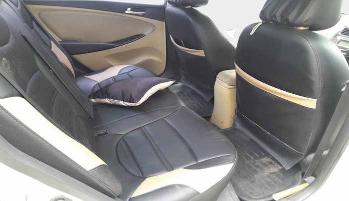 2011 Hyundai Verna FLUIDIC 1.6 VTVT, Petrol, Manual, 1,16,233 km, interior