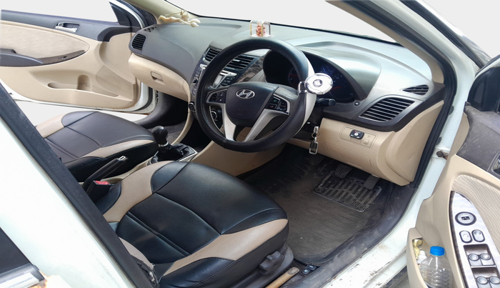 2011 Hyundai Verna FLUIDIC 1.6 VTVT, Petrol, Manual, 1,16,233 km, interior