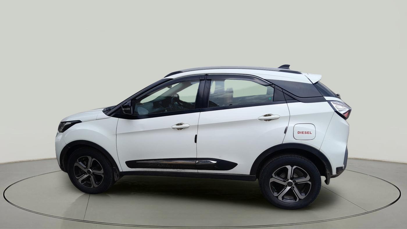 2023 Tata NEXON XZA PLUS LUXURY SUNROOF DIESEL, Diesel, Automatic, 89,000 km, exterior