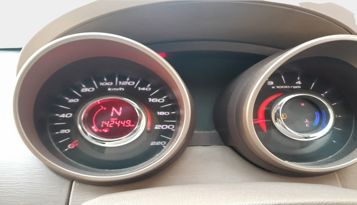 2012 Mahindra XUV500 W8, Diesel, Manual, 1,42,449 km, interior