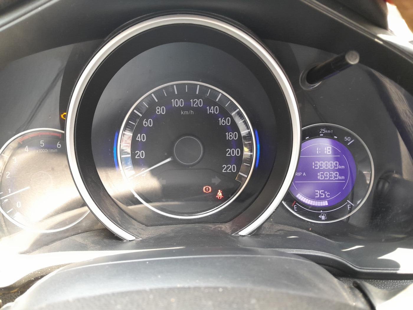 2020 Honda WR-V 1.5L I-DTEC SV MT, Diesel, Manual, 1,39,889 km, interior