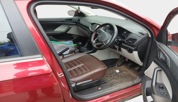 2024 Volkswagen TAIGUN COMFORTLINE 1.0 TSI MT, Petrol, Manual, 22,624 km, interior