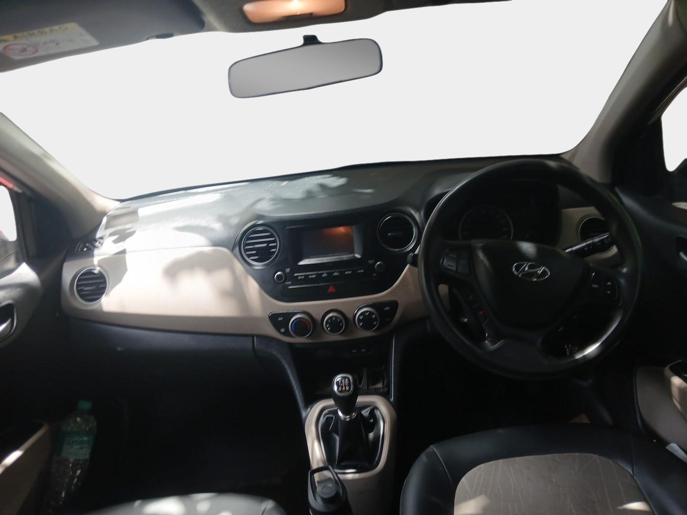 2017 Hyundai Grand i10 SPORTZ 1.2 KAPPA VTVT, Petrol, Manual, 95,390 km, interior