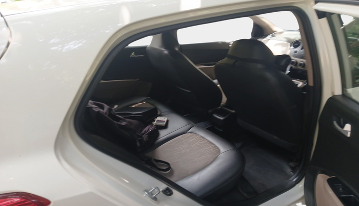 2017 Hyundai Grand i10 SPORTZ 1.2 KAPPA VTVT, Petrol, Manual, 95,390 km, interior