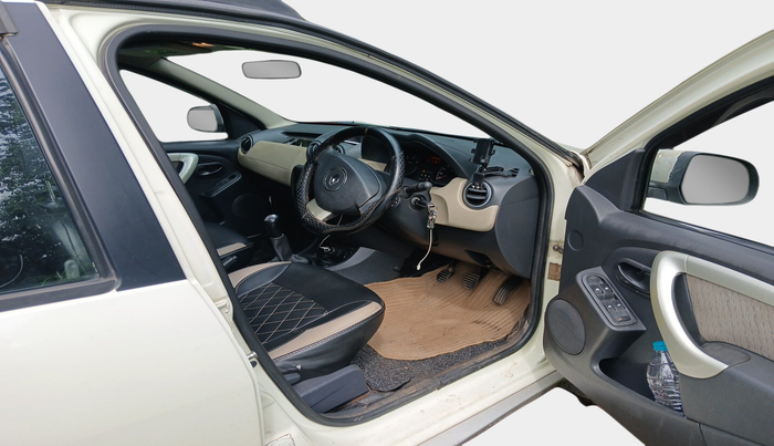 2013 Renault Duster 85 PS RXL DIESEL, Diesel, Manual, 1,00,820 km, interior