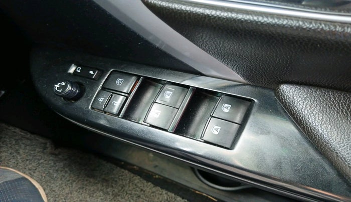 2017 Toyota Fortuner 2.8 4X2 AT, Diesel, Automatic, 1,36,716 km, interior