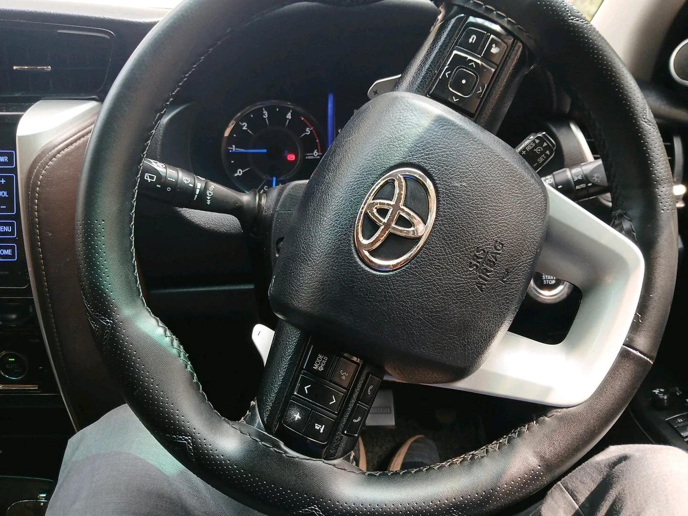 2017 Toyota Fortuner 2.8 4X2 AT, Diesel, Automatic, 1,36,716 km, interior