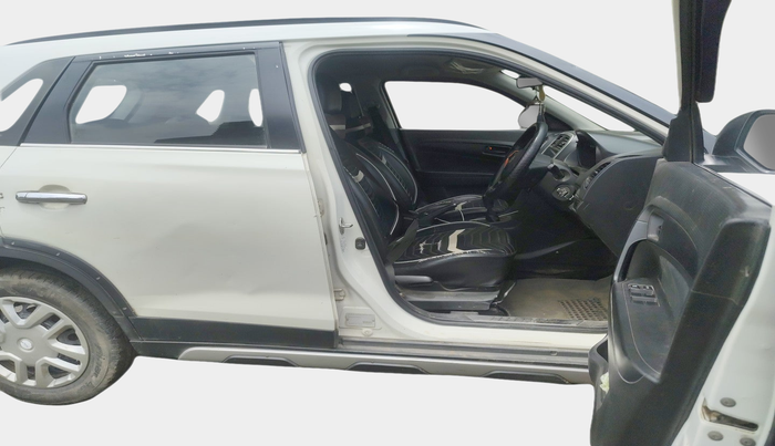 2018 Maruti Vitara Brezza VDI, Diesel, Manual, 1,66,980 km, interior