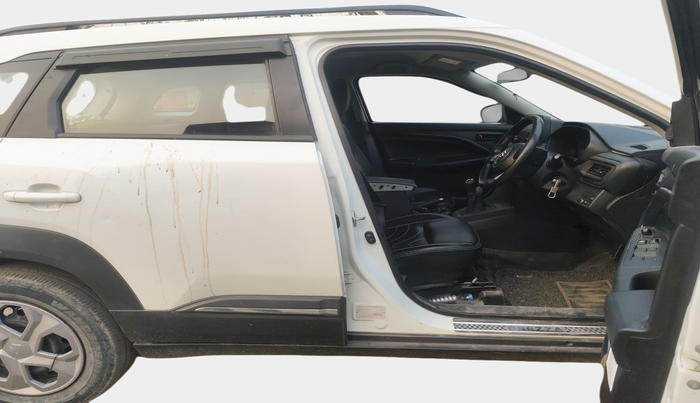 2023 Maruti BREZZA LXI S- CNG, Petrol, Manual, 38,859 km, interior