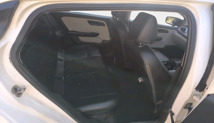 2022 Tata ALTROZ XT PETROL, Petrol, Manual, 66,278 km, interior