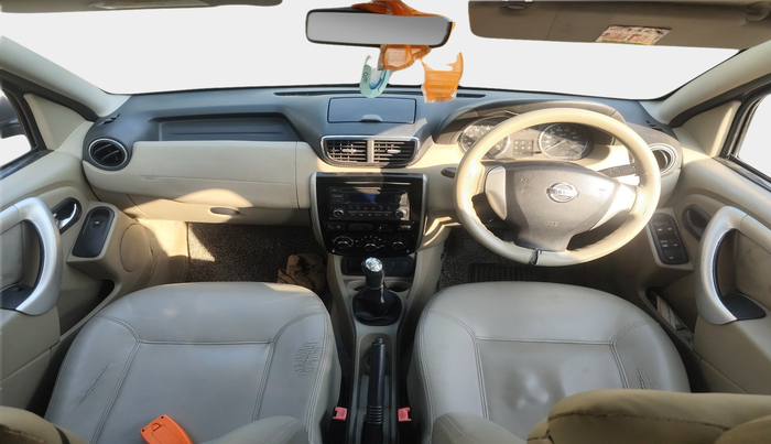 2014 Nissan Terrano XL (D), Diesel, Manual, 85,430 km, interior