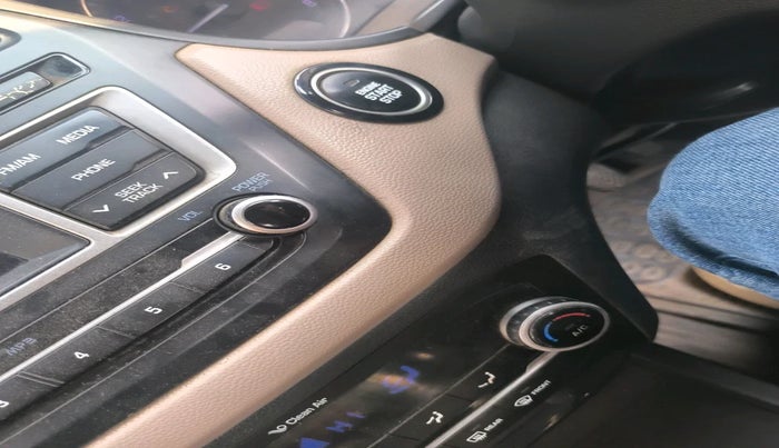 2014 Hyundai Elite i20 ASTA 1.2, CNG, Manual, 1,63,865 km, interior