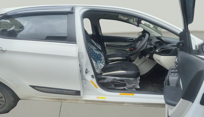 2024 Tata Tiago XZ PLUS CNG, Petrol, Manual, 15,400 km, interior