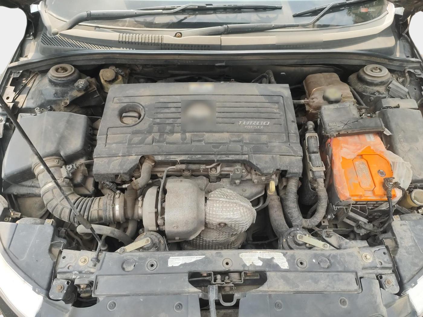 2014 Chevrolet Cruze LTZ, Diesel, Manual, 1,34,000 km, exterior