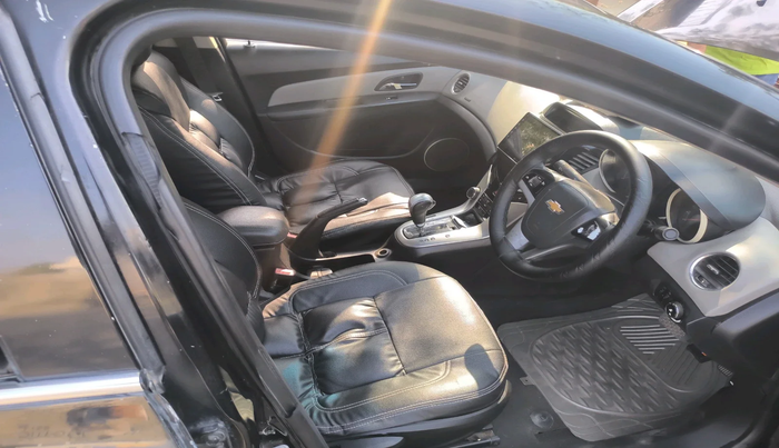 2012 Chevrolet Cruze LTZ AT, Diesel, Automatic, 1,62,122 km, interior