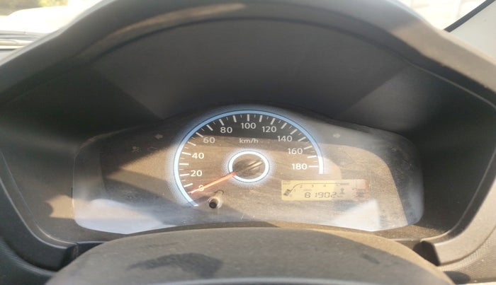 2017 Datsun Redi Go T (O), Petrol, Manual, 81,902 km, interior