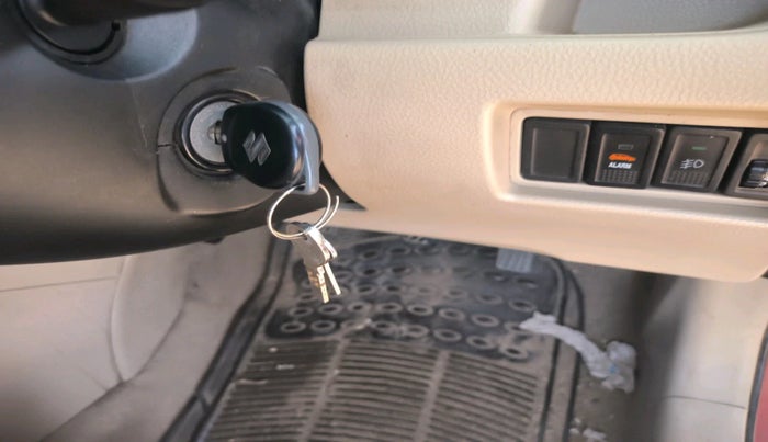 2013 Maruti Swift Dzire VDI, Diesel, Manual, 1,22,629 km, interior