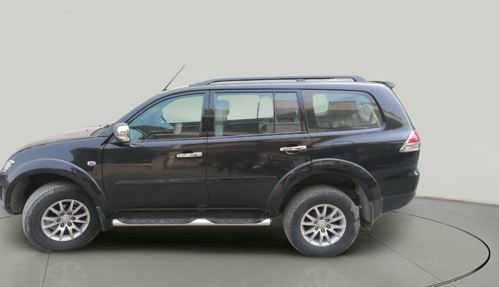 2014 Mitsubishi Pajero Sport 2.5 AT 4X2, Diesel, Automatic, 1,73,131 km, exterior