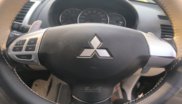 2014 Mitsubishi Pajero Sport 2.5 AT 4X2, Diesel, Automatic, 1,73,131 km, interior