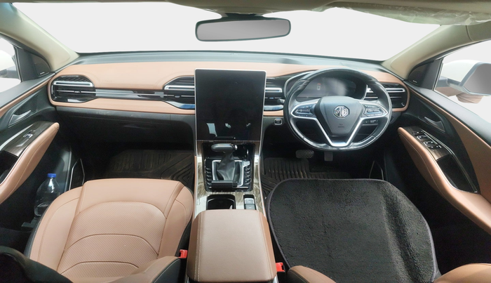 2023 MG HECTOR PLUS SAVVY PRO 1.5 TURBO CVT 7 STR, Petrol, Automatic, 45,105 km, interior