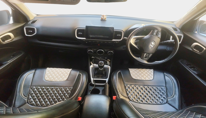 2019 Hyundai VENUE SX 1.0 TURBO, Petrol, Manual, 1,01,456 km, interior