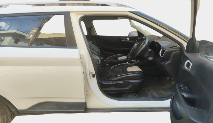 2019 Hyundai VENUE SX 1.0 TURBO, Petrol, Manual, 1,01,456 km, interior