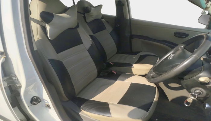 2011 Hyundai i10 ERA 1.1, Petrol, Manual, 1,82,360 km, interior