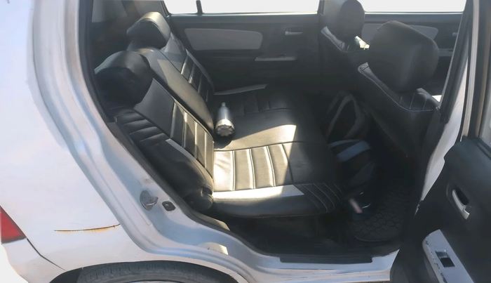 2011 Maruti Wagon R 1.0 VXI, Petrol, Manual, 3,40,758 km, interior