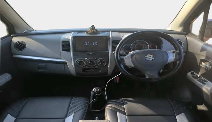 2011 Maruti Wagon R 1.0 VXI, Petrol, Manual, 3,40,758 km, interior