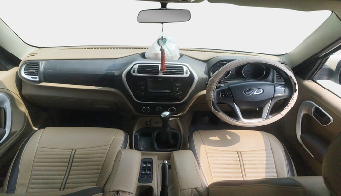 2017 Mahindra TUV300 T8, Diesel, Manual, 1,23,107 km, interior