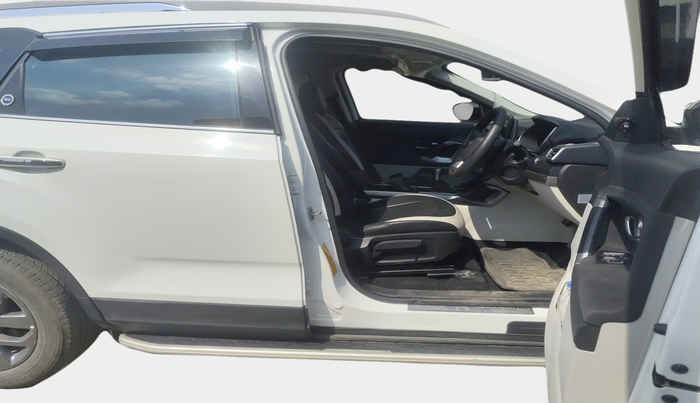 2023 Tata Safari XT PLUS, Diesel, Manual, 26,443 km, interior