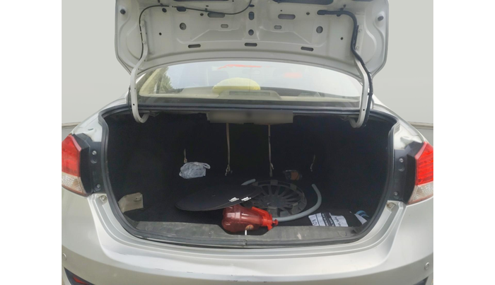 2014 Maruti Ciaz VDI +, Diesel, Manual, 1,06,349 km, exterior