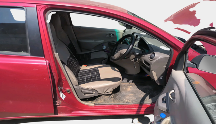 2016 Datsun Go Plus T, Petrol, Manual, 1,95,911 km, interior