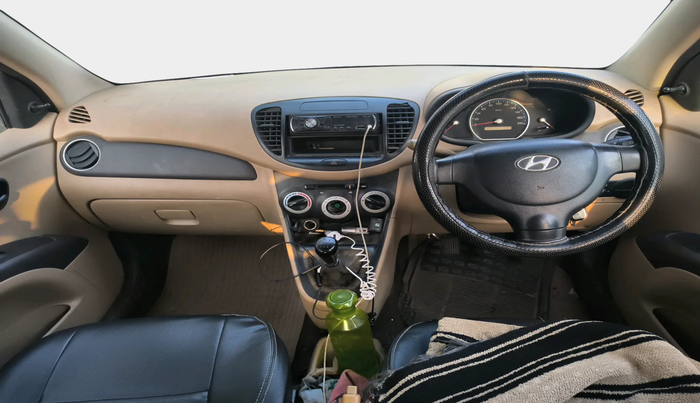 2010 Hyundai i10 ERA 1.1, Petrol, Manual, 1,48,393 km, interior