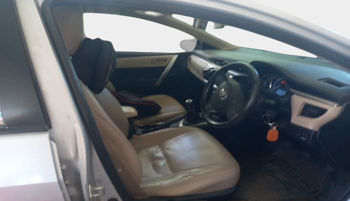 2015 Toyota Corolla Altis J+ PETROL, Petrol, Manual, 81,925 km, interior
