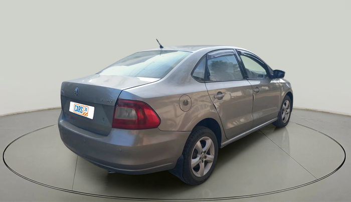 2015 Skoda Rapid AMBITION 1.5 TDI, Diesel, Manual, 1,39,369 km, exterior