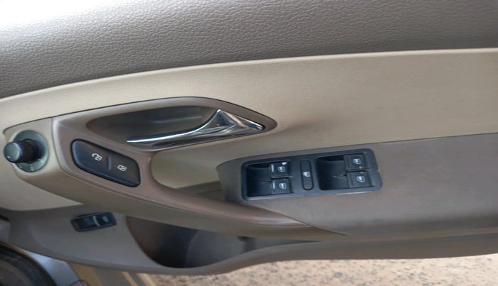 2015 Skoda Rapid AMBITION 1.5 TDI, Diesel, Manual, 1,39,369 km, interior