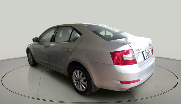 2013 Skoda Octavia AMBITION 2.0 TDI AT, Diesel, Automatic, 1,09,502 km, exterior