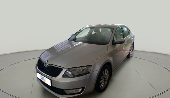 2013 Skoda Octavia AMBITION 2.0 TDI AT, Diesel, Automatic, 1,09,502 km, exterior